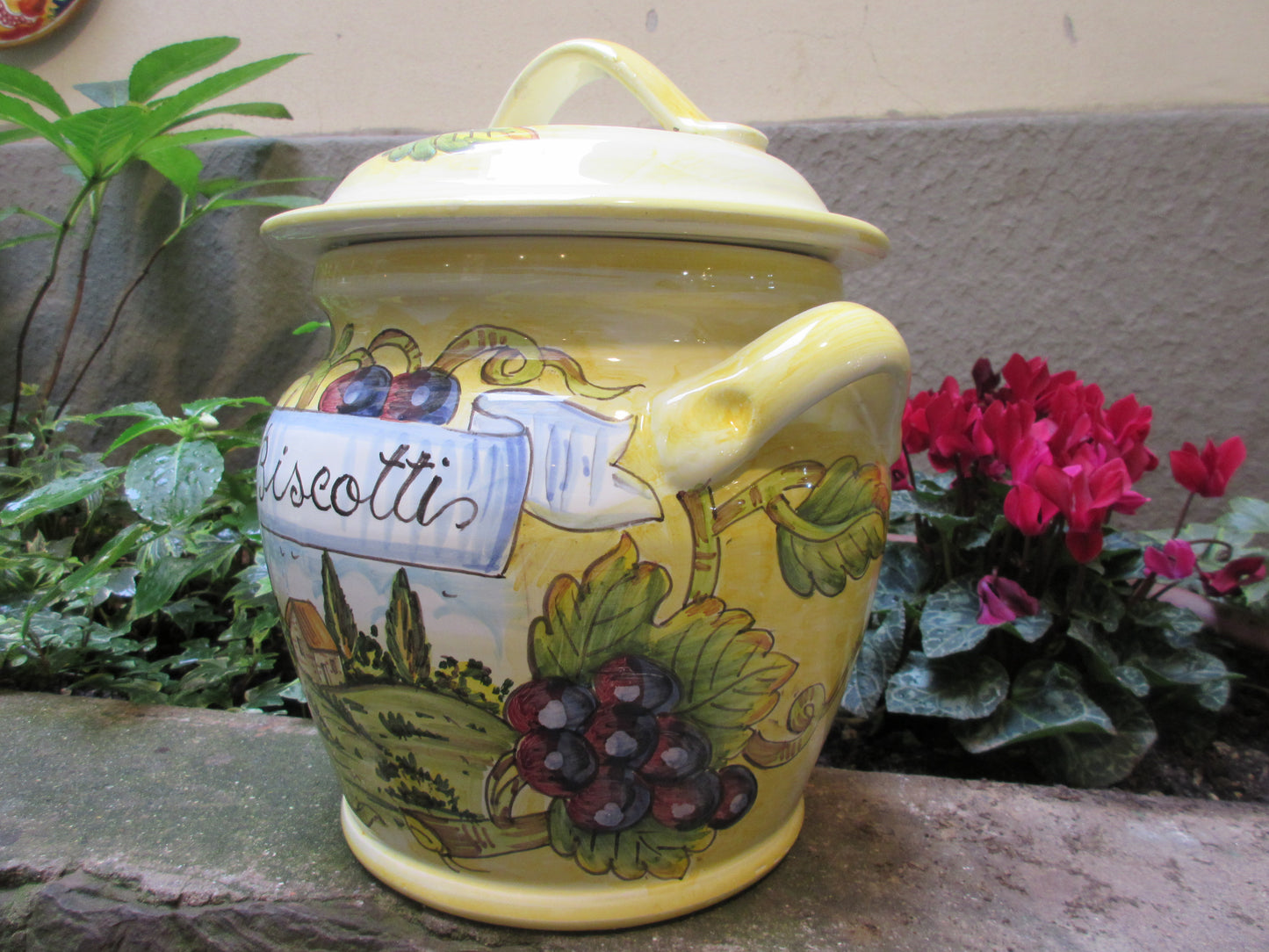 barattolo di biscotti in ceramica