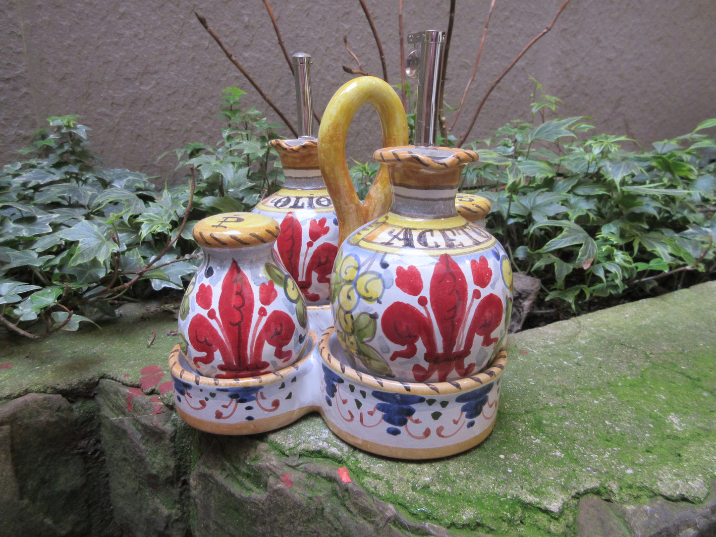Ceramic oil, vinegar, salt and pepper set
