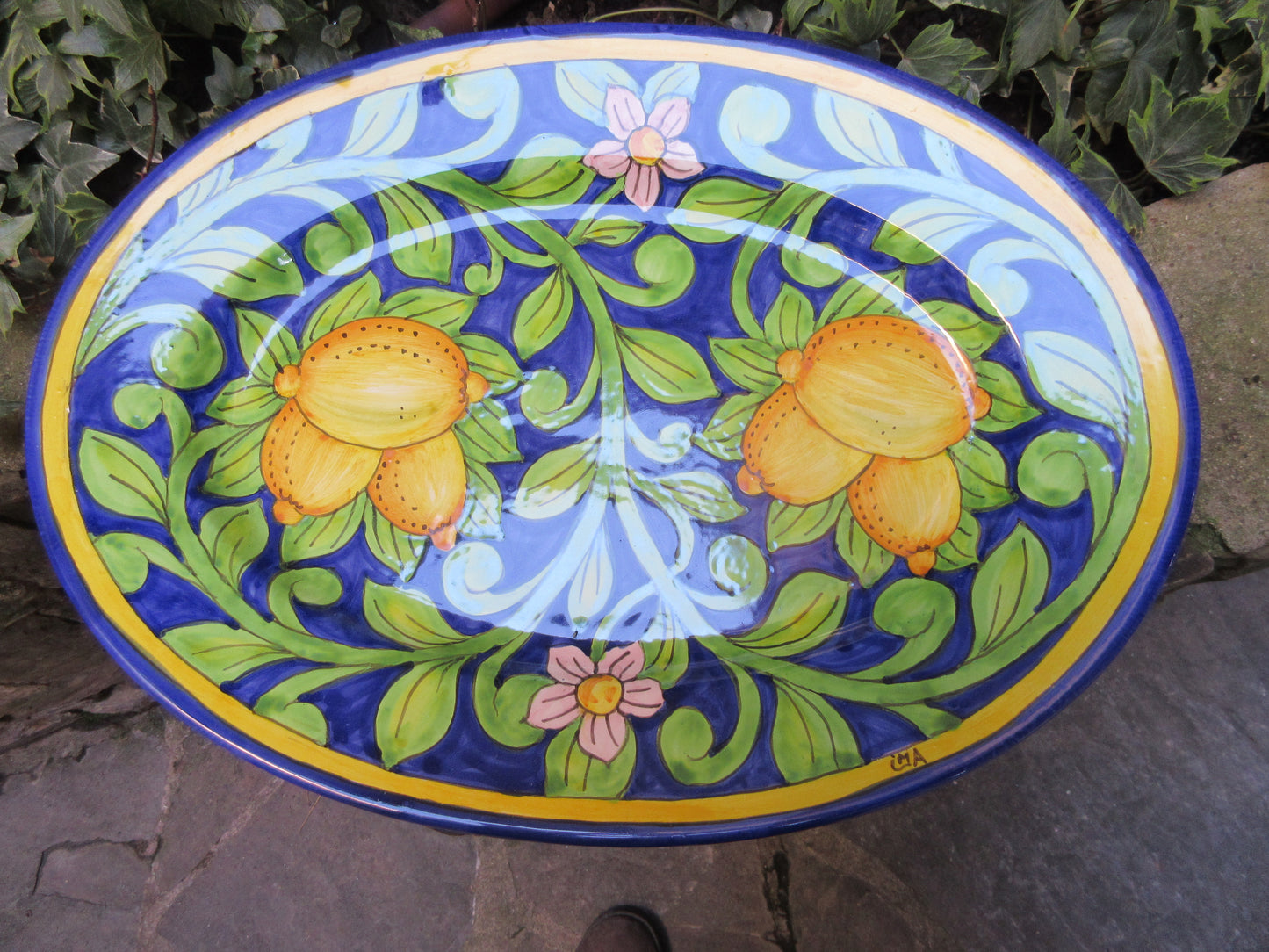 Piatto in ceramica