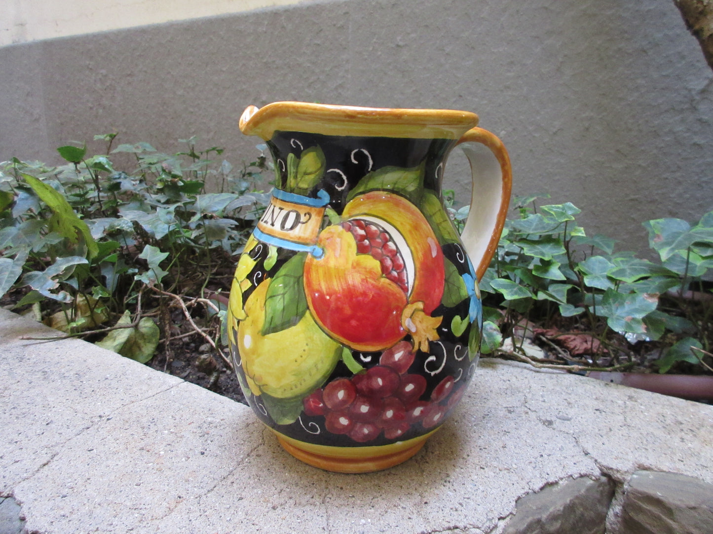 Brocca in ceramica