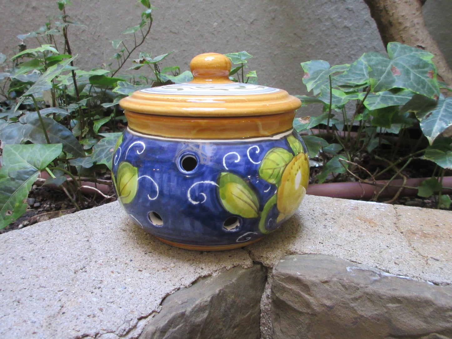 Barattolo contenitore in ceramica