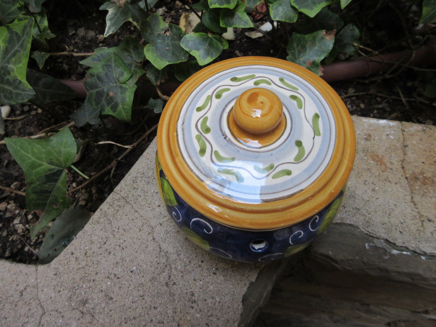 Barattolo contenitore in ceramica