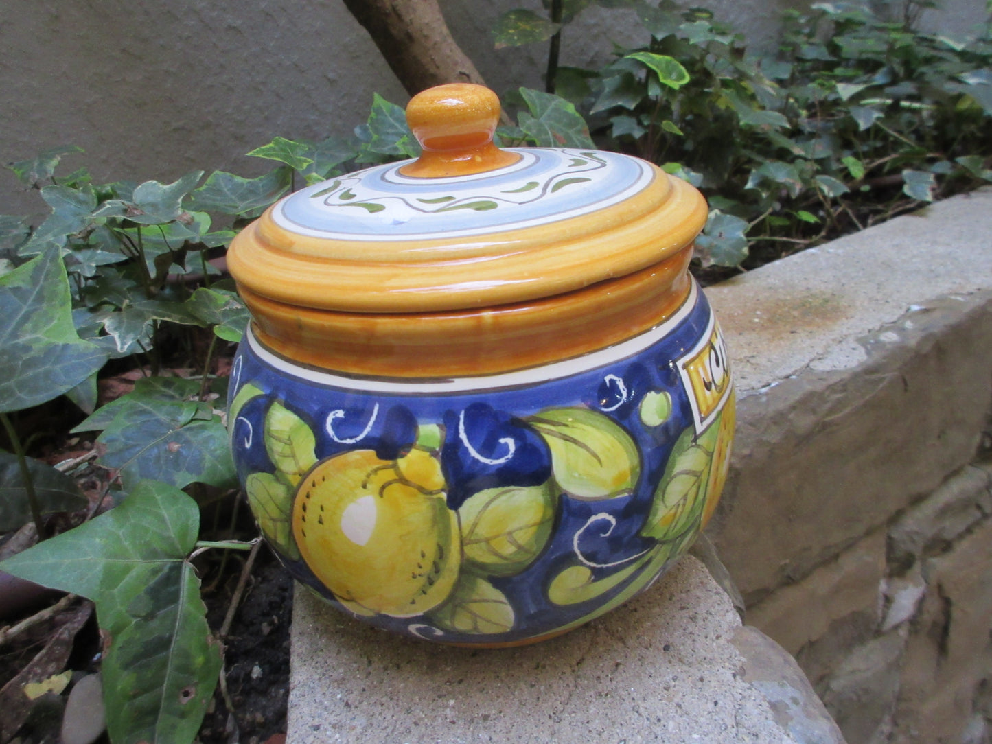 Barattolo contenitore in ceramica