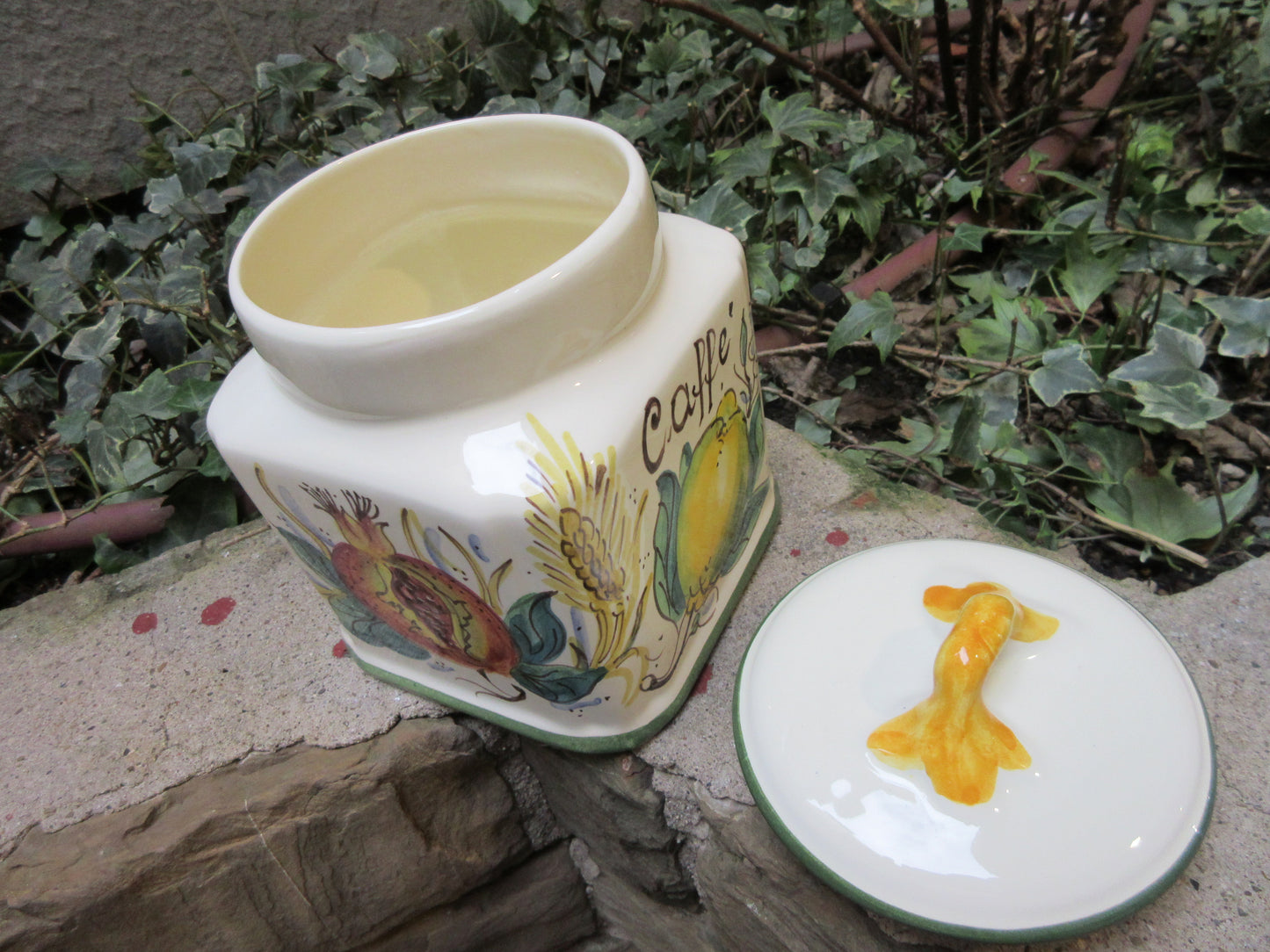 Barattolo contenitore in ceramica