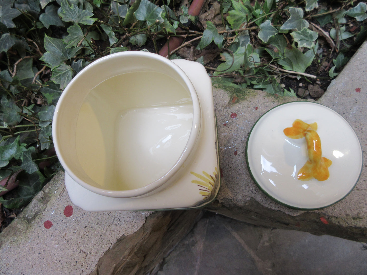 Barattolo contenitore in ceramica