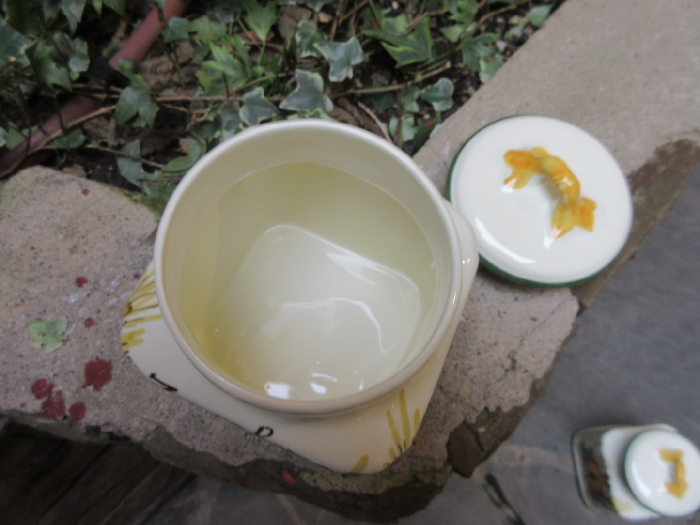 Barattolo contenitore in ceramica