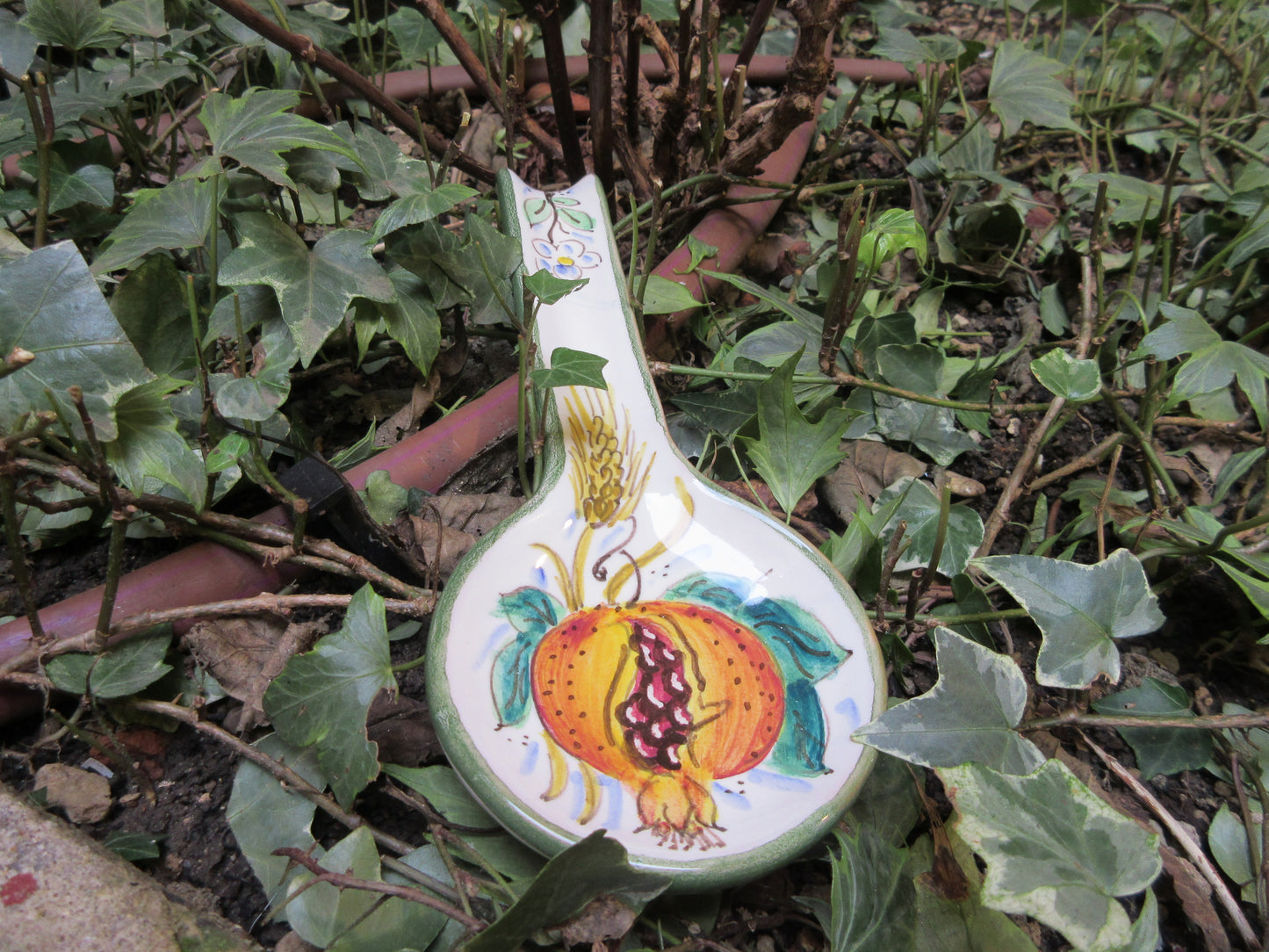 Poggiamestolo in ceramica